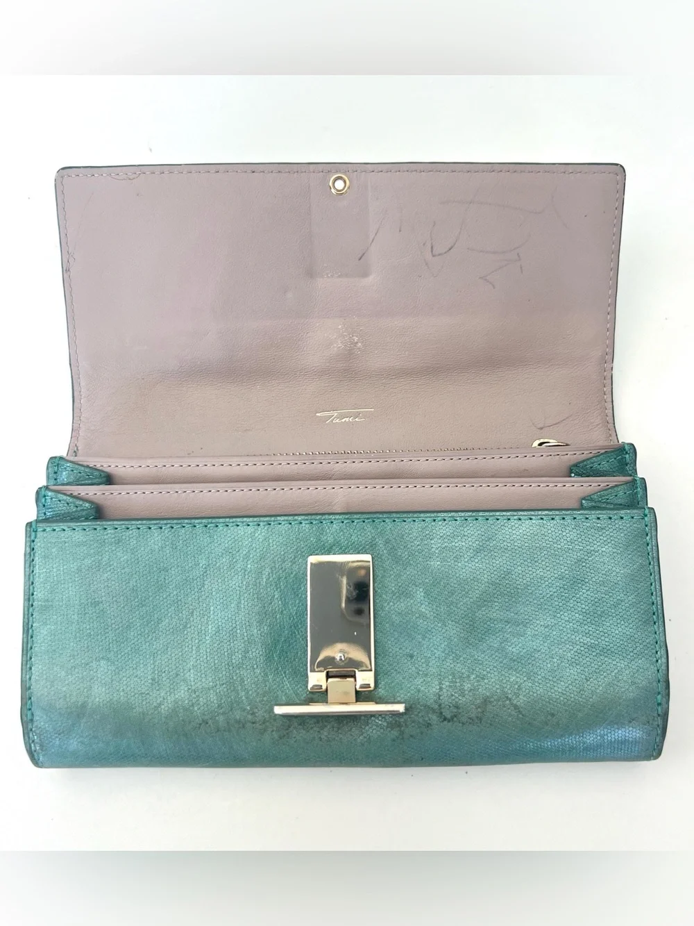 TUMI Sage Shimmer Green Leather Flap Closure Dual Compartment Spacious Wallet